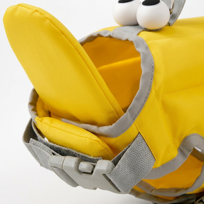 Detail — padded floating chin support